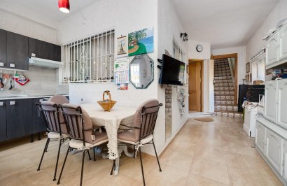 Reventa - Chalet - Torrevieja - Aguas Nuevas