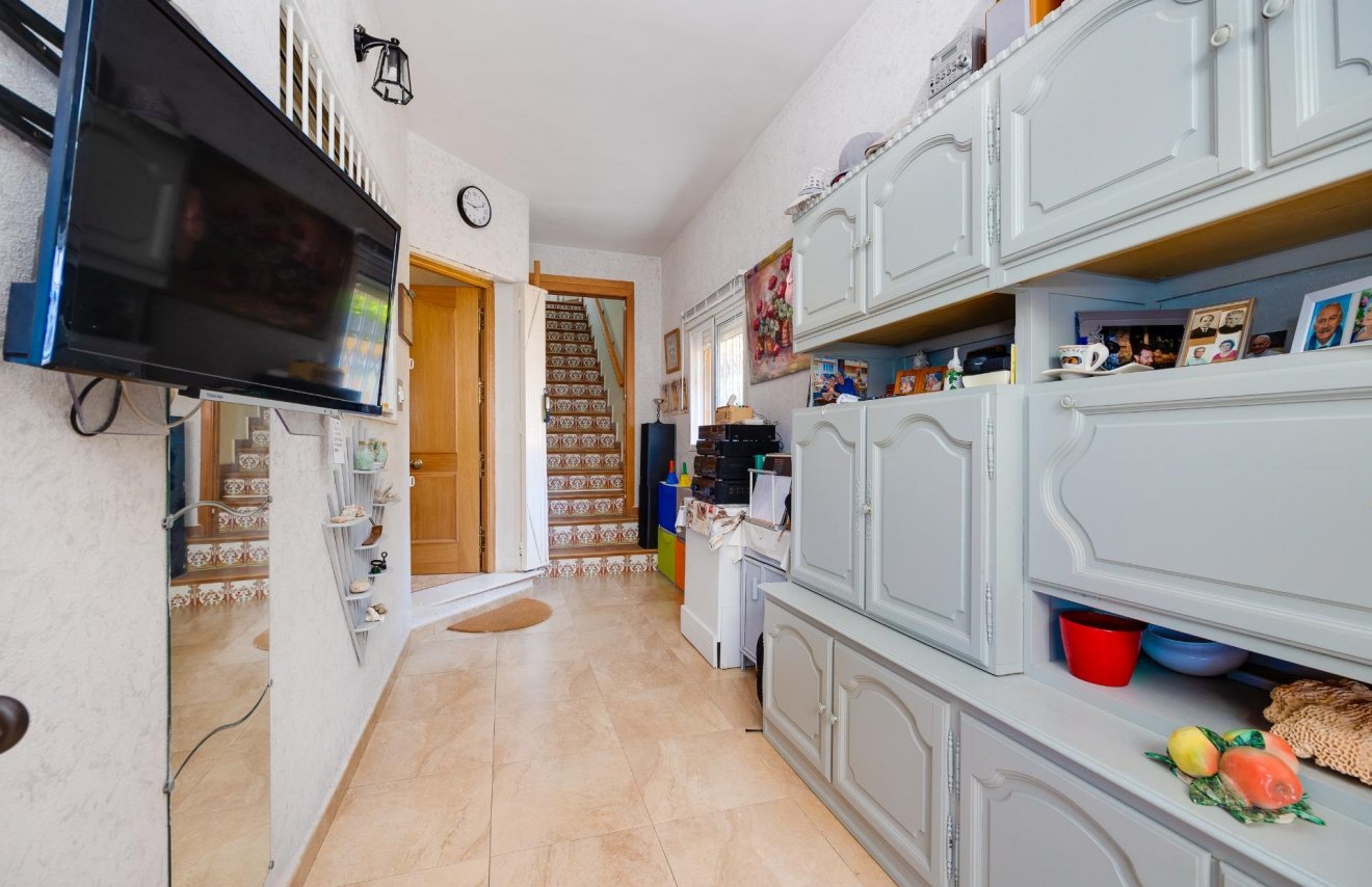 Reventa - Chalet - Torrevieja - Aguas Nuevas
