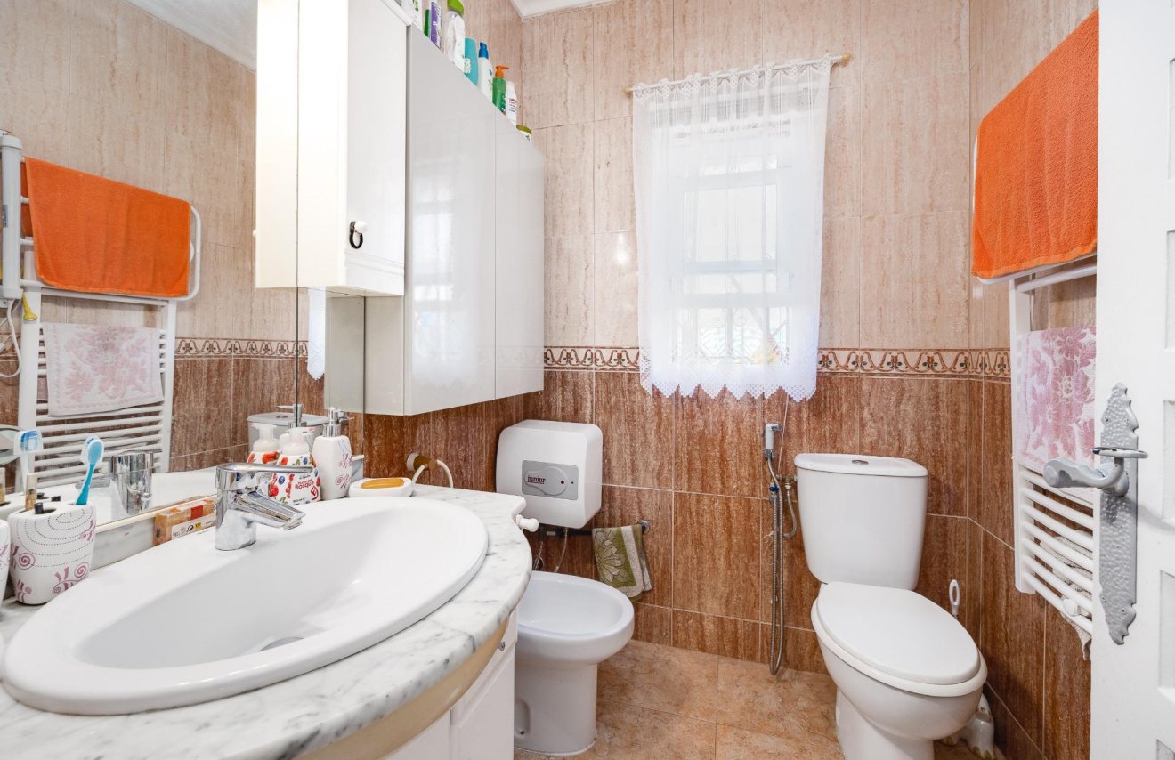 Reventa - Chalet - Torrevieja - Aguas Nuevas