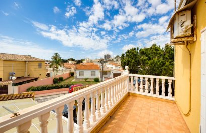 Reventa - Chalet - Torrevieja - Aguas Nuevas