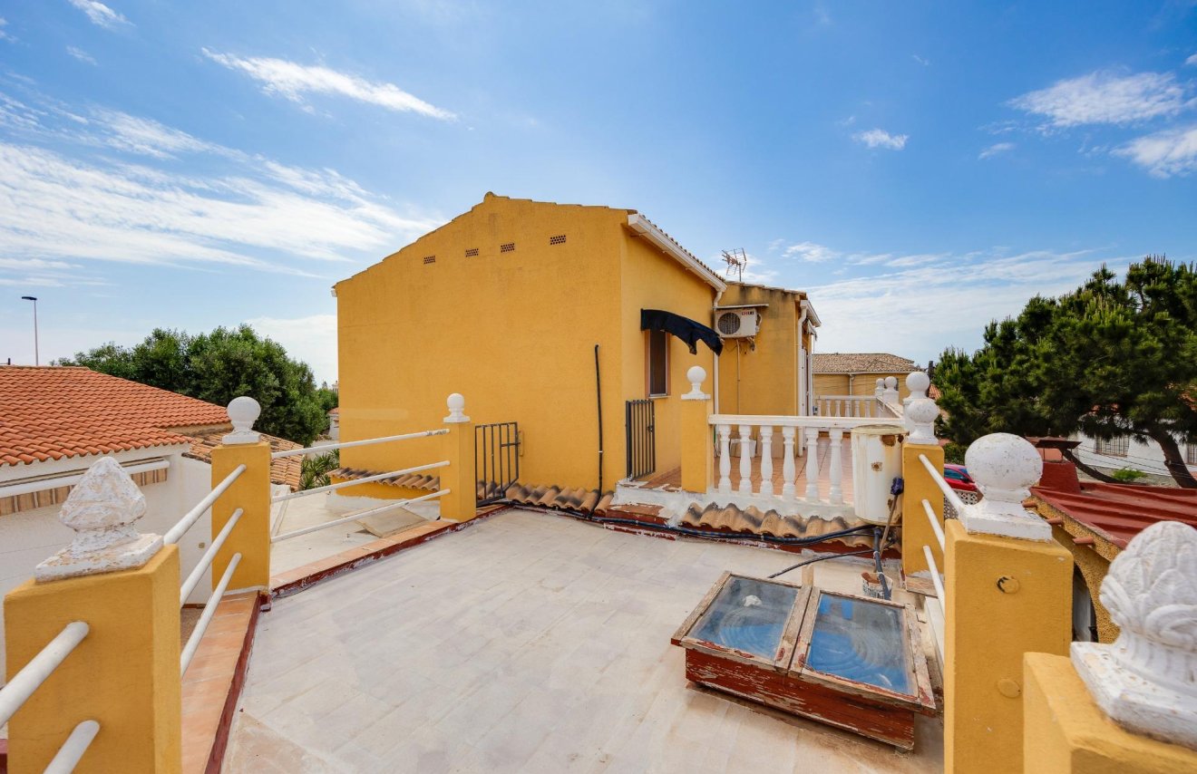 Reventa - Chalet - Torrevieja - Aguas Nuevas