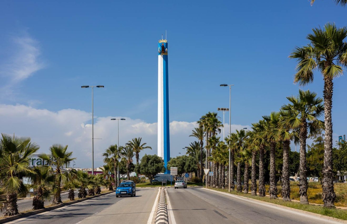 Reventa - Chalet - Torrevieja - Aguas Nuevas