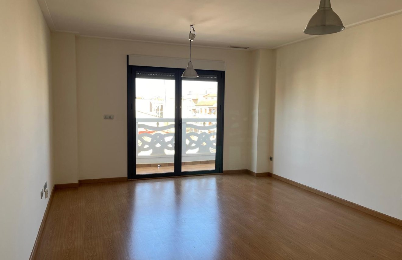 Reventa - Piso - Almoradí