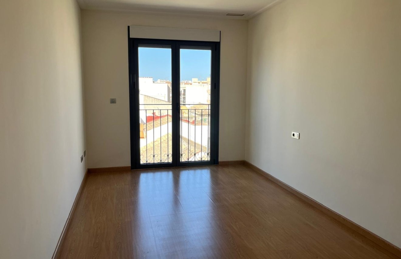 Reventa - Piso - Almoradí