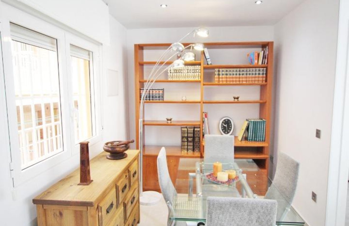 Reventa - Apartamento - Guardamar del Segura - Pueblo