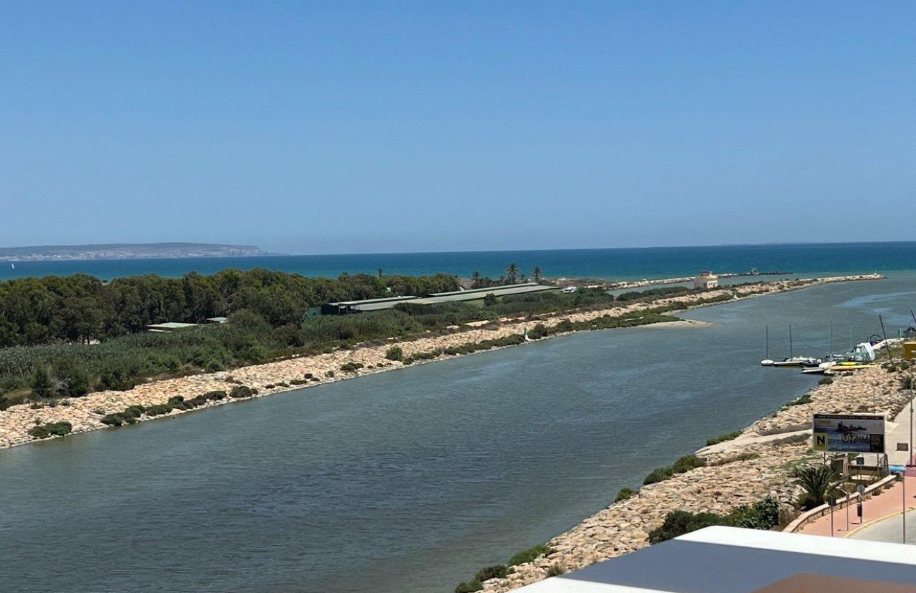 Reventa - Ático - Guardamar del Segura - puerto deportivo