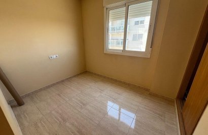 Reventa - Ático - Guardamar del Segura - puerto deportivo