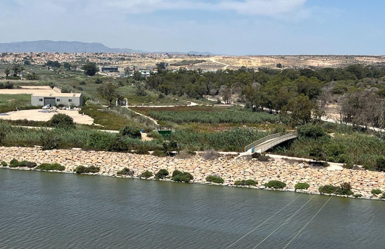 Reventa - Ático - Guardamar del Segura - puerto deportivo