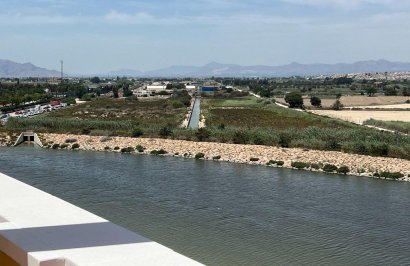 Reventa - Ático - Guardamar del Segura - puerto deportivo