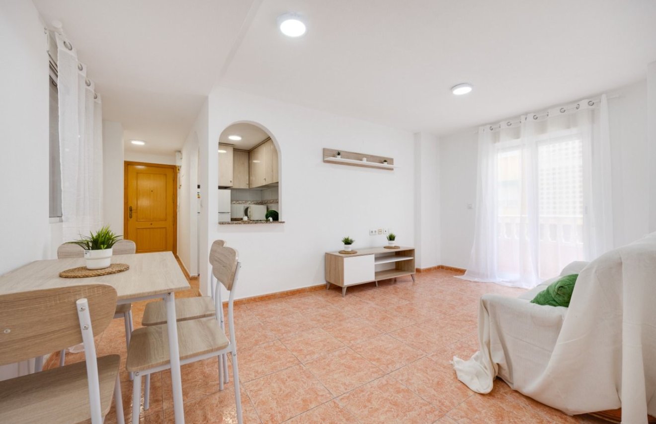 Reventa - Apartamento - Torrevieja - Playa del Cura