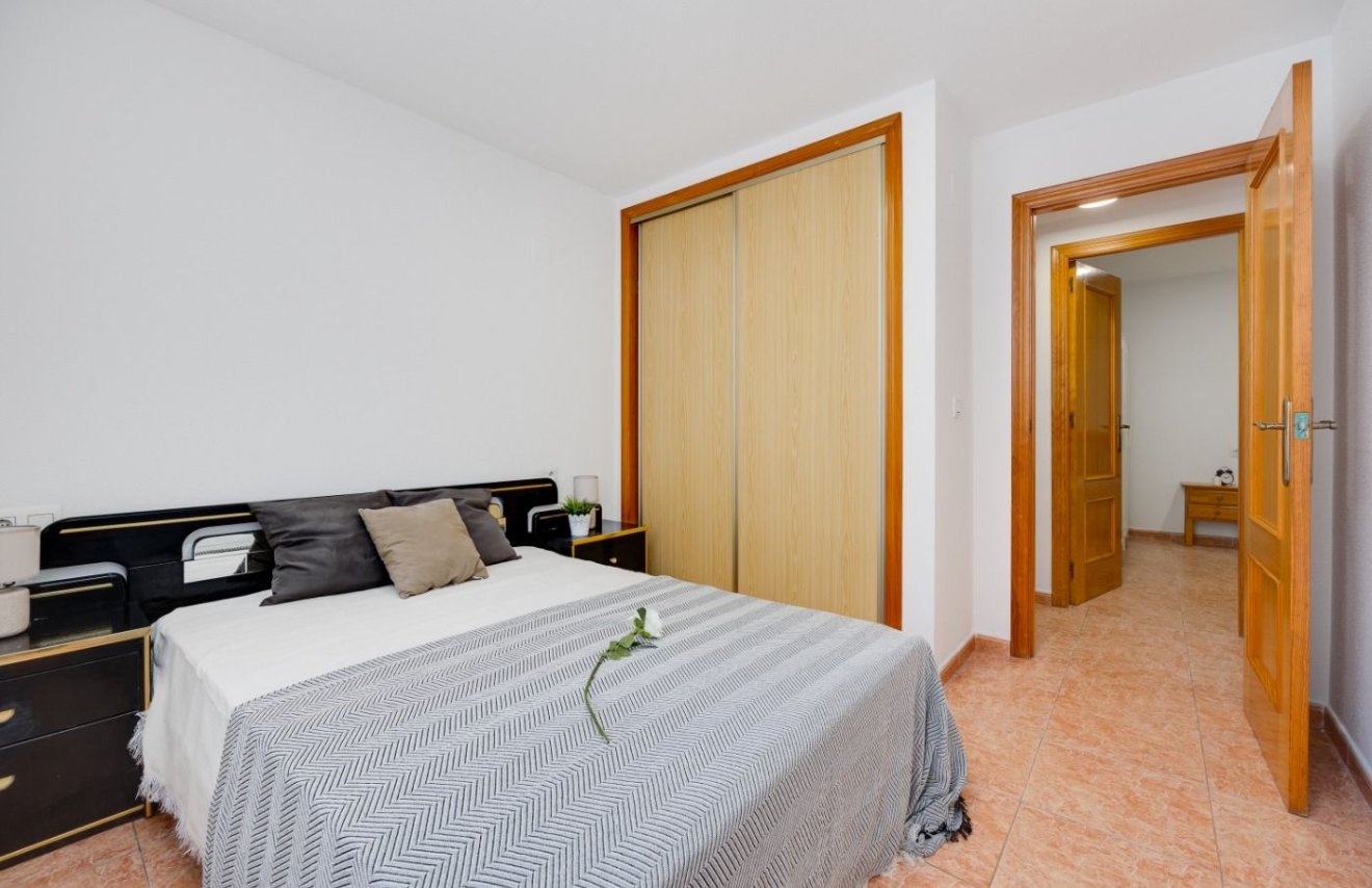 Reventa - Apartamento - Torrevieja - Playa del Cura