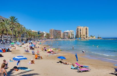 Reventa - Apartamento - Torrevieja - Playa del Cura