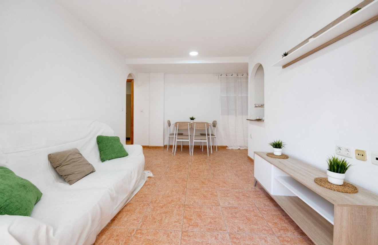 Reventa - Apartamento - Torrevieja - Playa del Cura