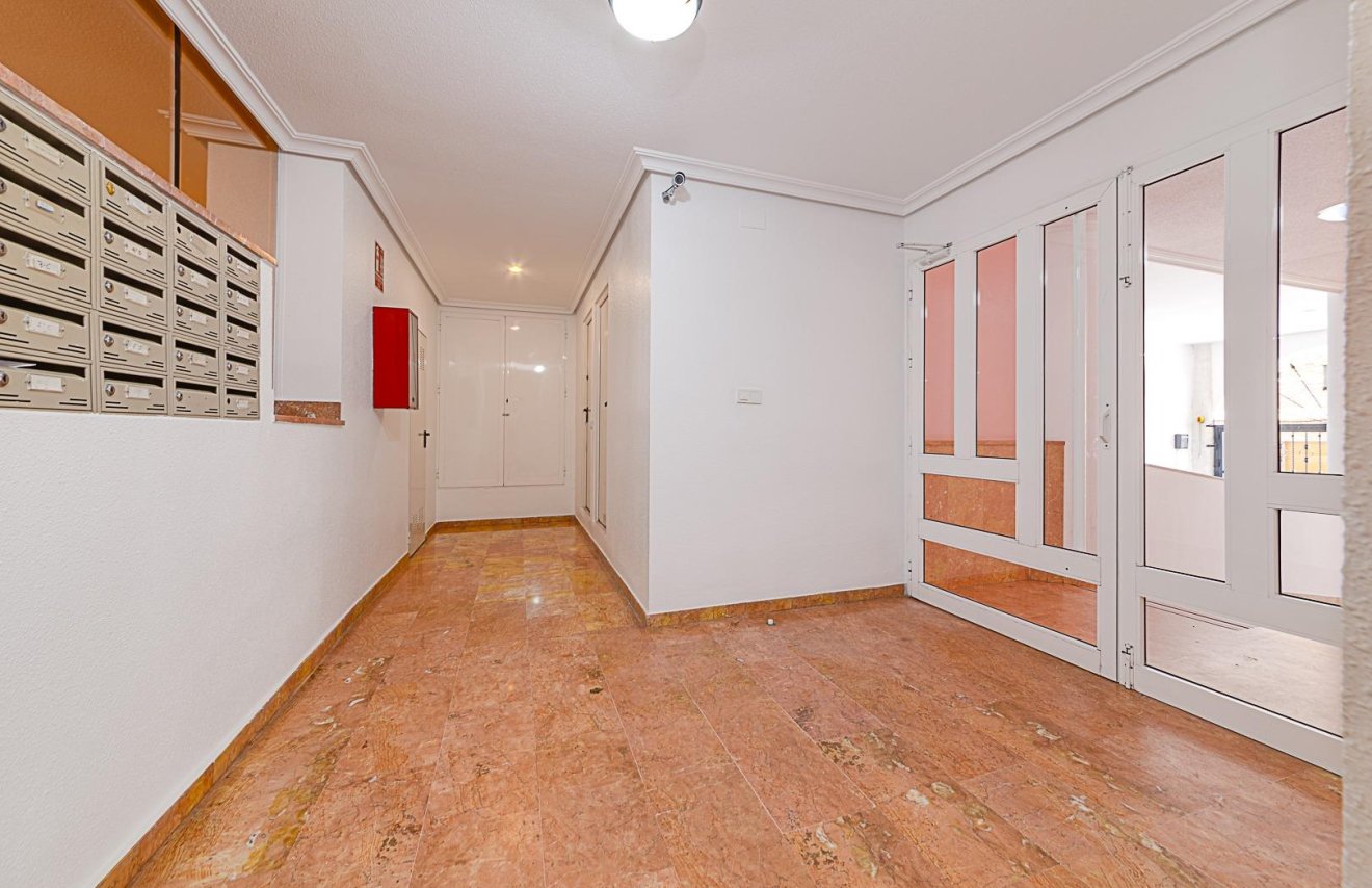 Reventa - Apartamento - Torrevieja - Playa del Cura