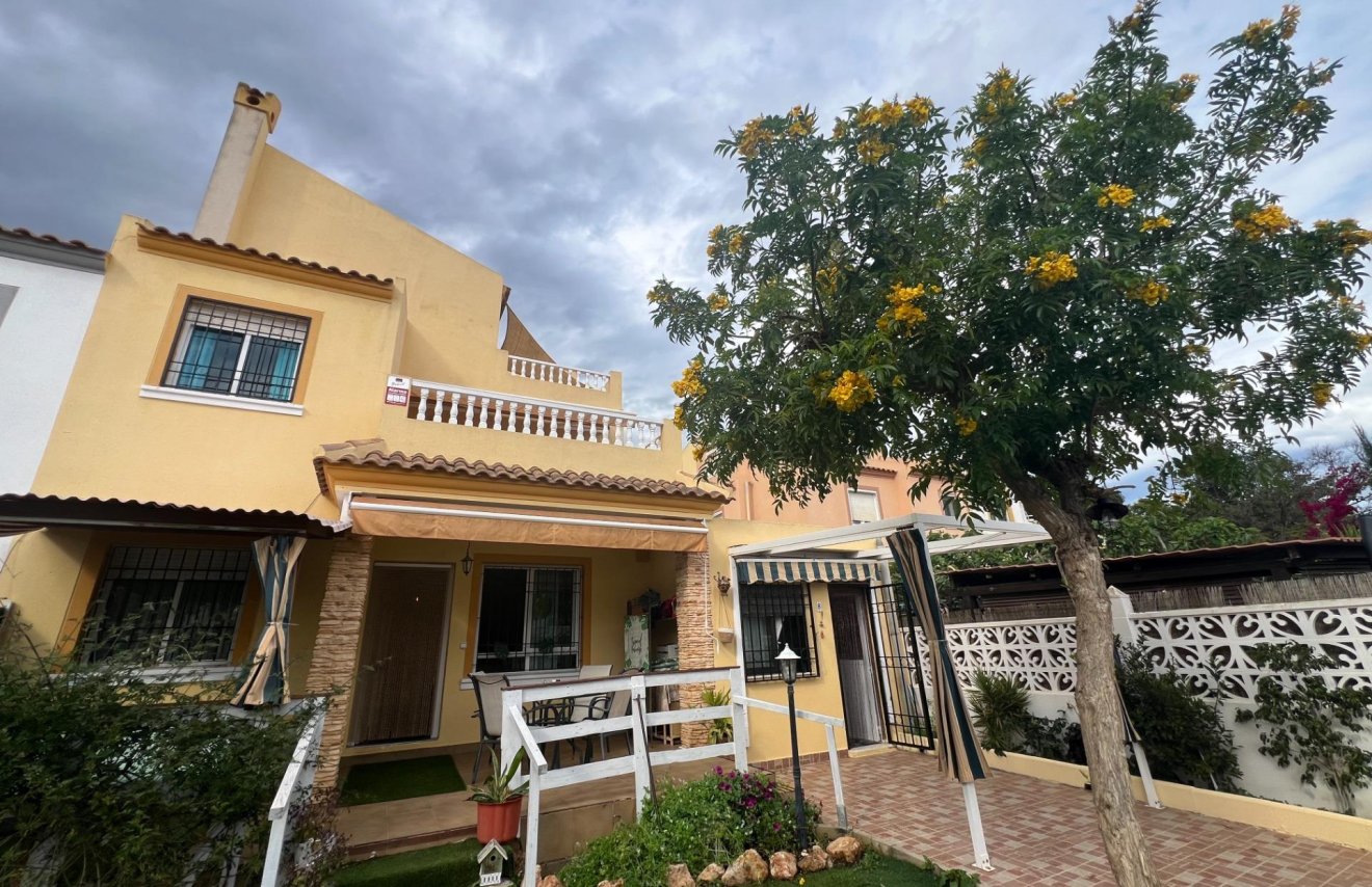 Reventa - Chalet - Torrevieja - Aguas Nuevas