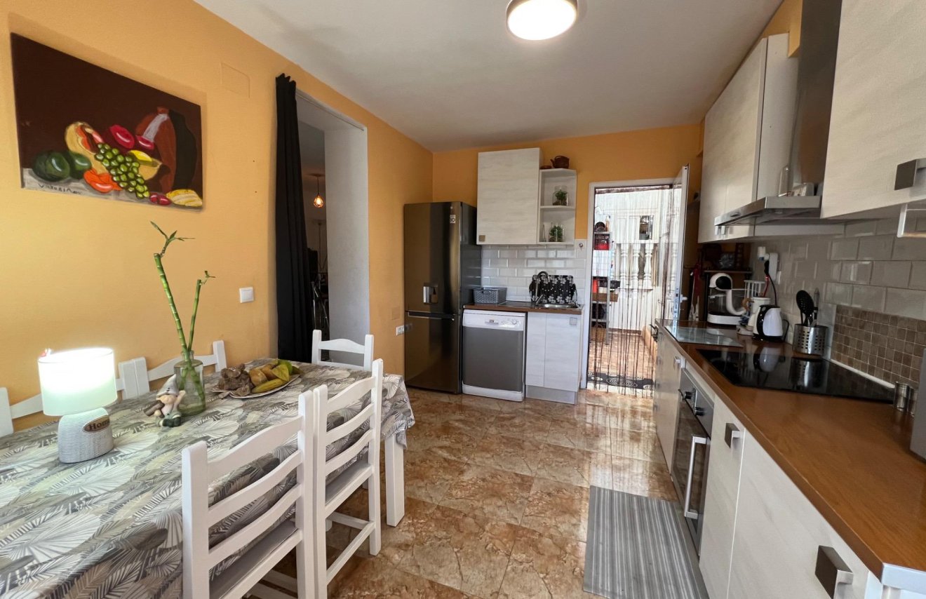 Reventa - Chalet - Torrevieja - Aguas Nuevas