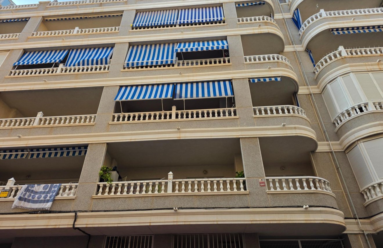 Reventa - Apartamento - Torrevieja - Playa del Cura