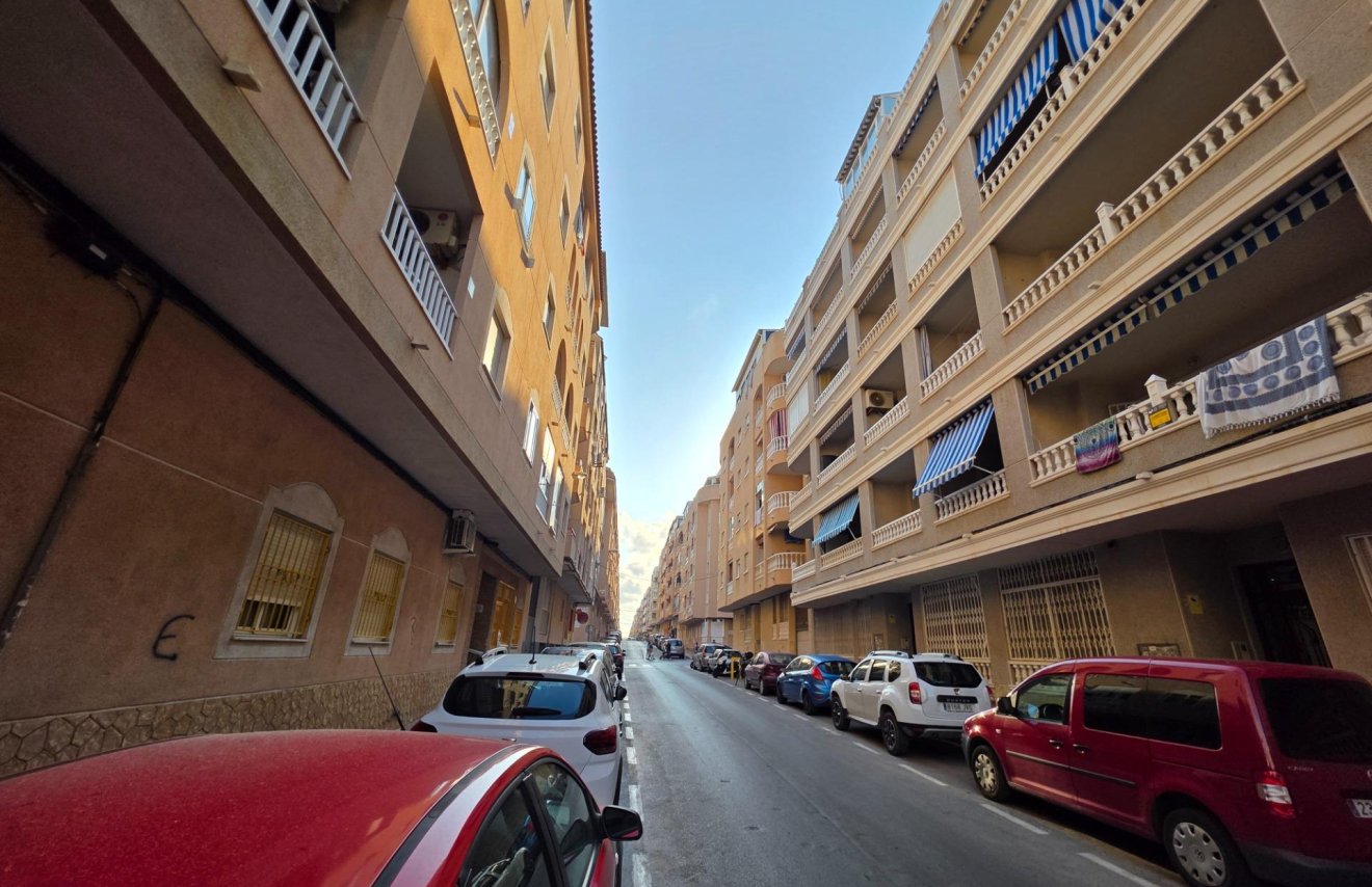 Reventa - Apartamento - Torrevieja - Playa del Cura