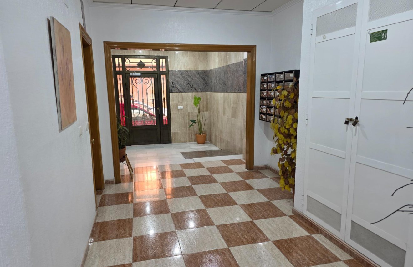 Reventa - Apartamento - Torrevieja - Playa del Cura