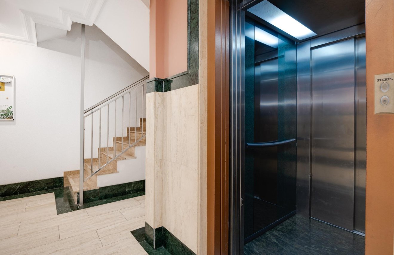 Reventa - Apartamento - Torrevieja - Paseo maritimo