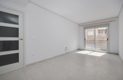 Reventa - Apartamento - Torrevieja - Estacion de autobuses