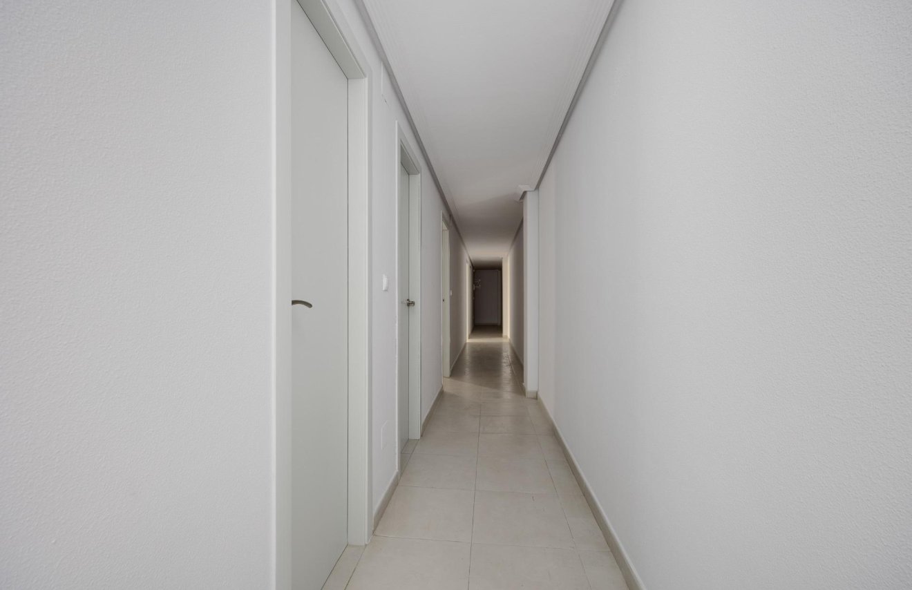 Reventa - Apartamento - Torrevieja - Estacion de autobuses