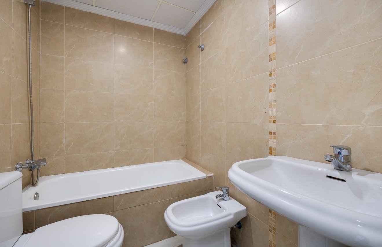 Reventa - Apartamento - Torrevieja - Estacion de autobuses