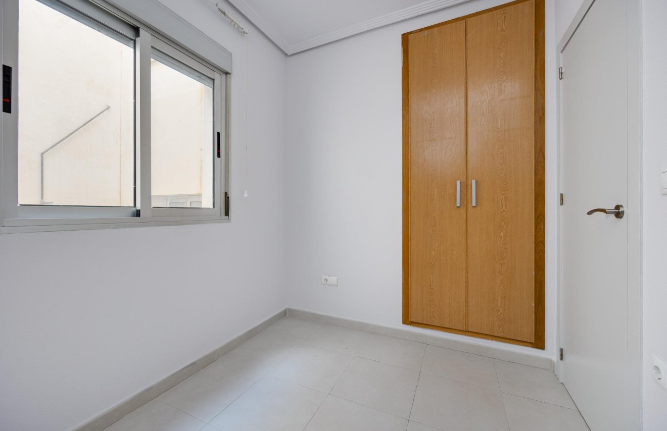 Reventa - Apartamento - Torrevieja - Estacion de autobuses