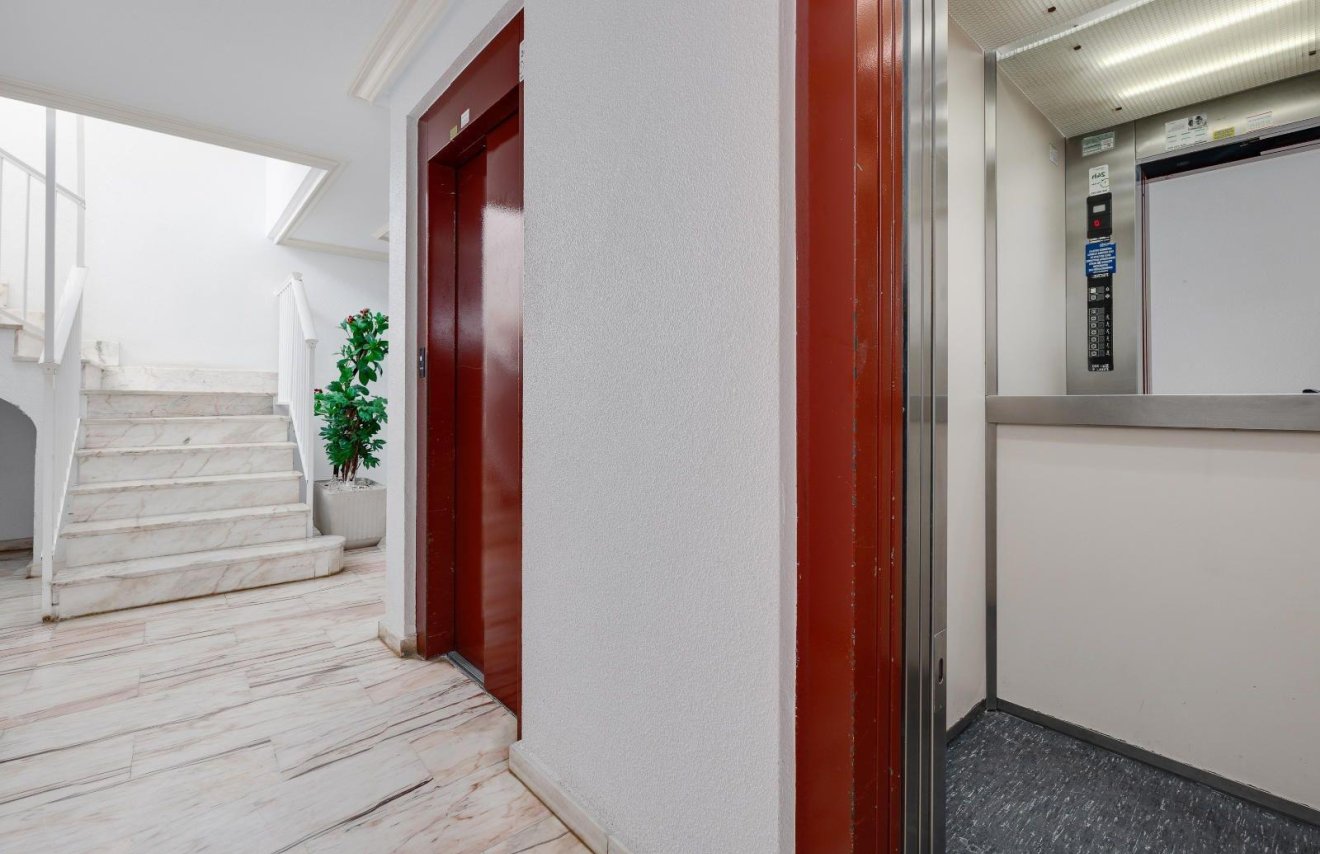 Reventa - Apartamento - Torrevieja - Centro