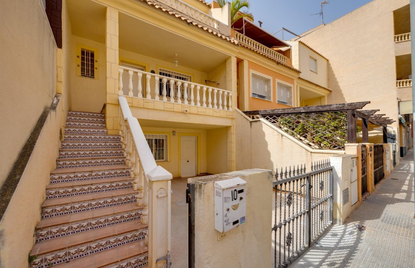 Reventa - Adosado - Los Montesinos - Pueblo 8