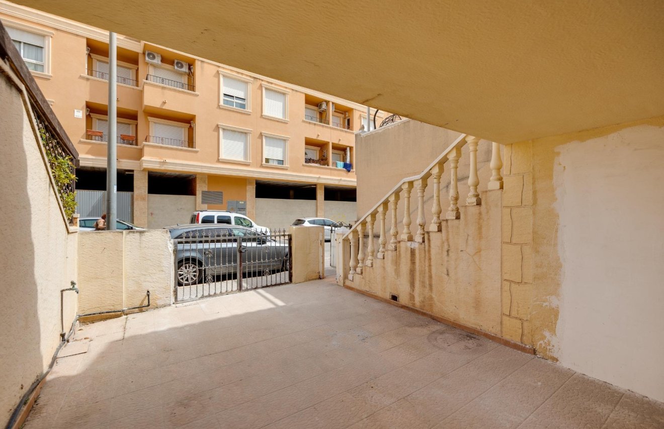 Reventa - Adosado - Los Montesinos - Pueblo 8