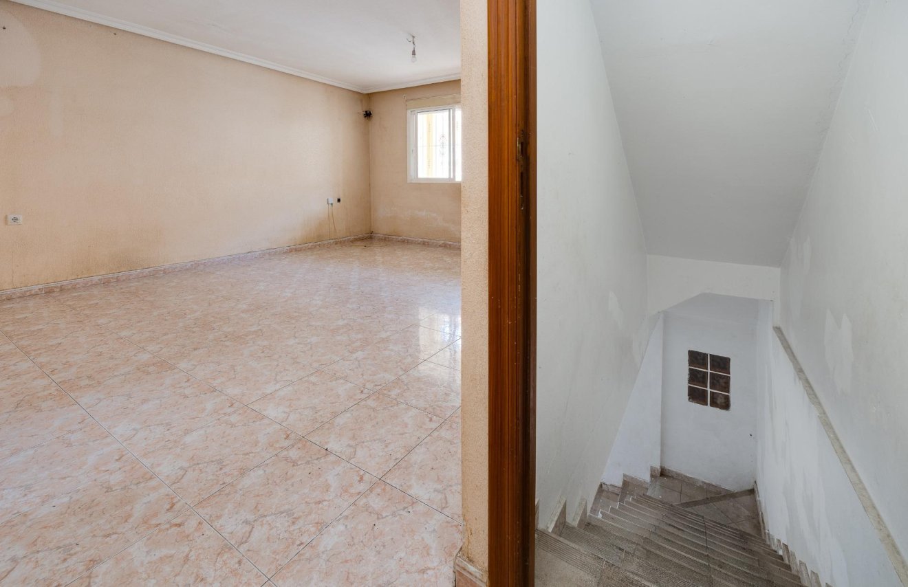 Reventa - Adosado - Los Montesinos - Pueblo 8