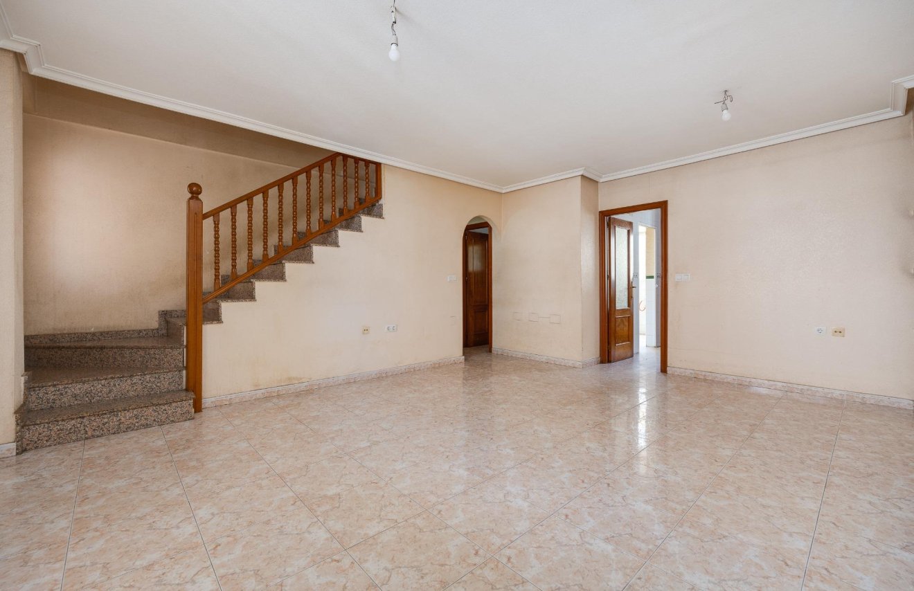 Reventa - Adosado - Los Montesinos - Pueblo 8