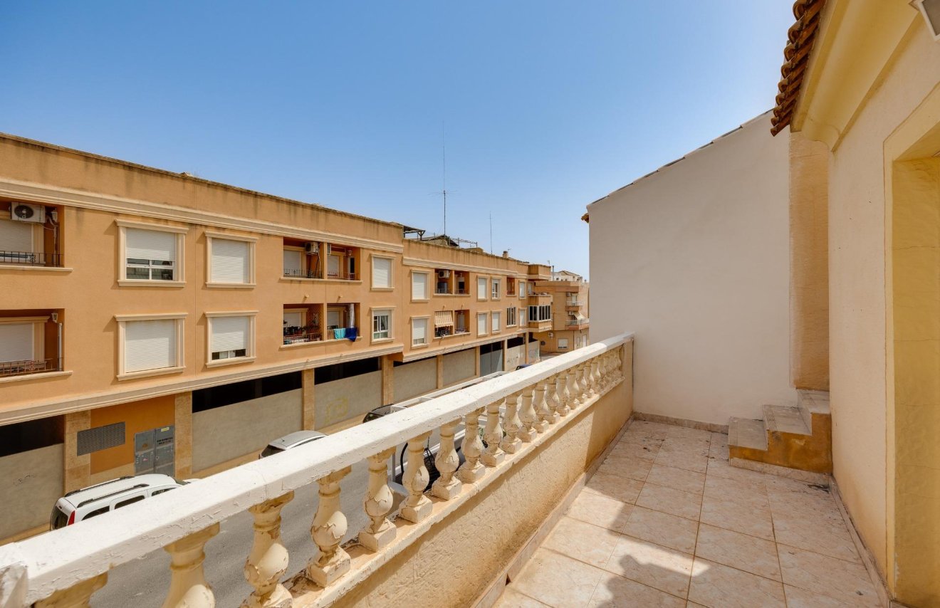 Reventa - Adosado - Los Montesinos - Pueblo 8