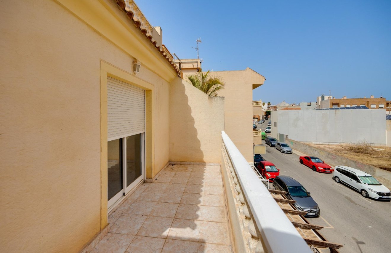 Reventa - Adosado - Los Montesinos - Pueblo 8