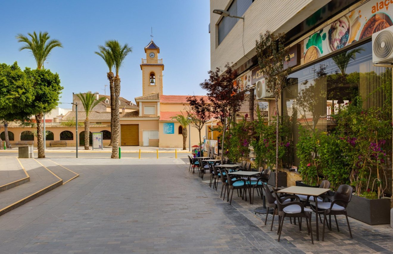 Reventa - Adosado - Los Montesinos - Pueblo 8