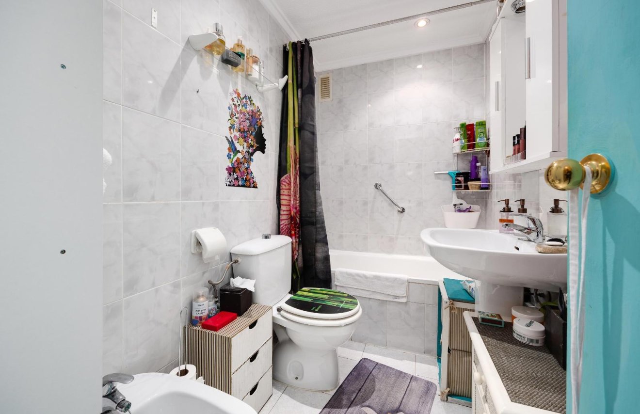 Reventa - Apartamento - Torrevieja - Playa de los Locos