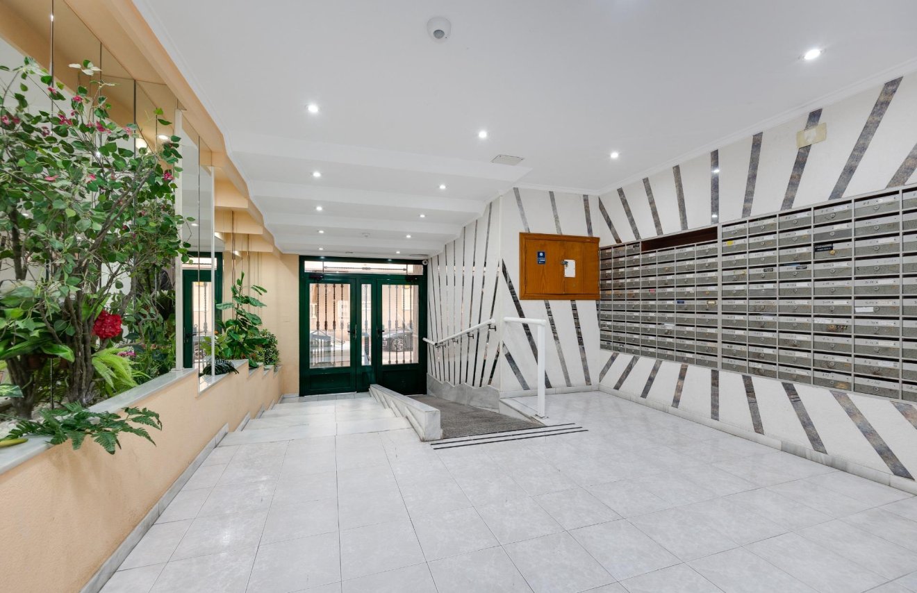 Reventa - Estudio - Torrevieja - Acequion