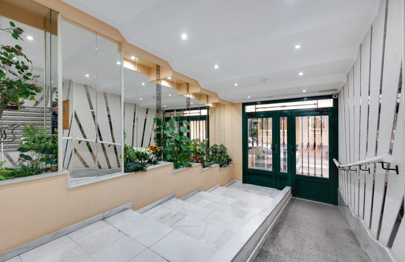 Reventa - Estudio - Torrevieja - Acequion