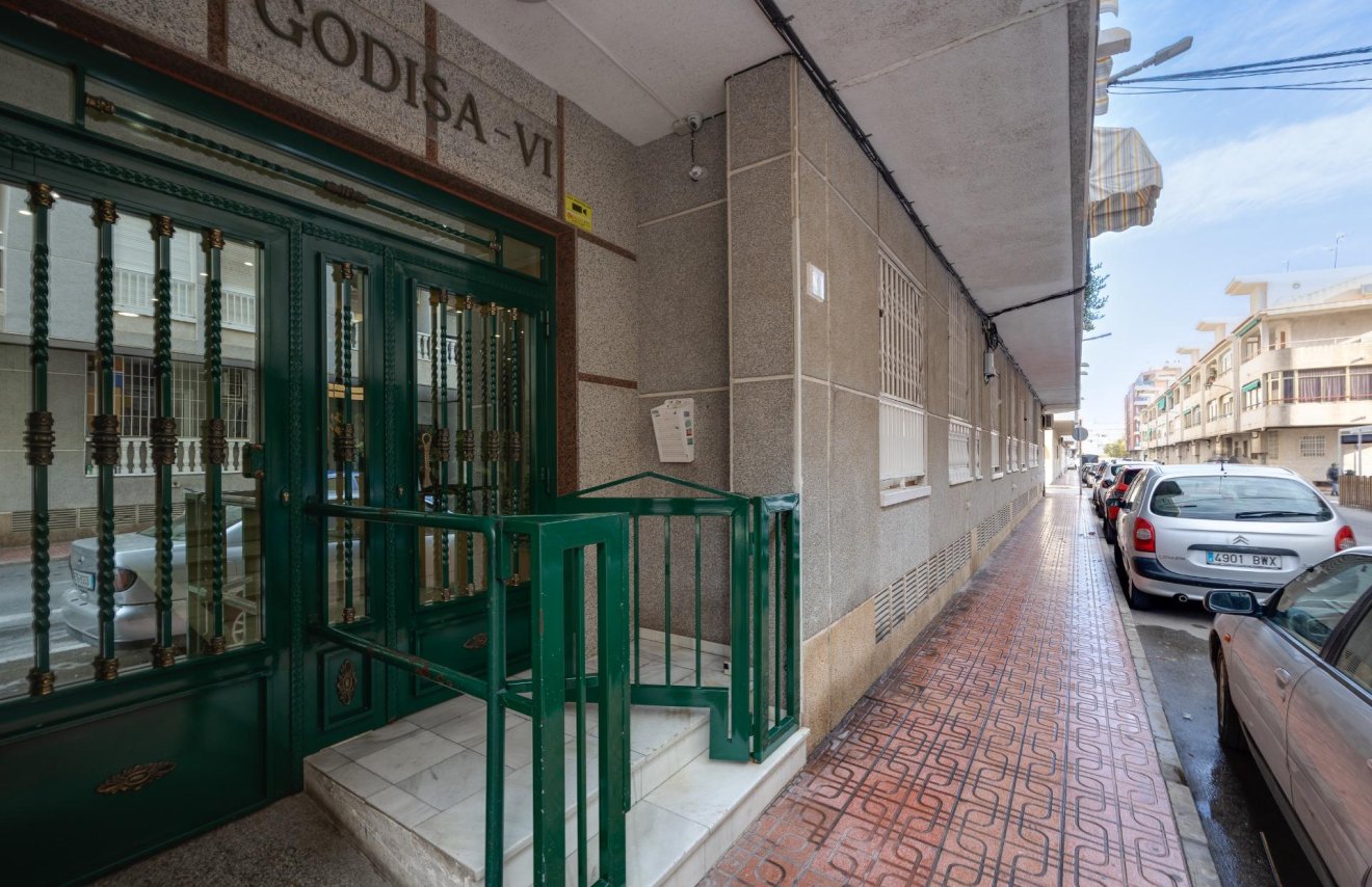 Reventa - Estudio - Torrevieja - Acequion