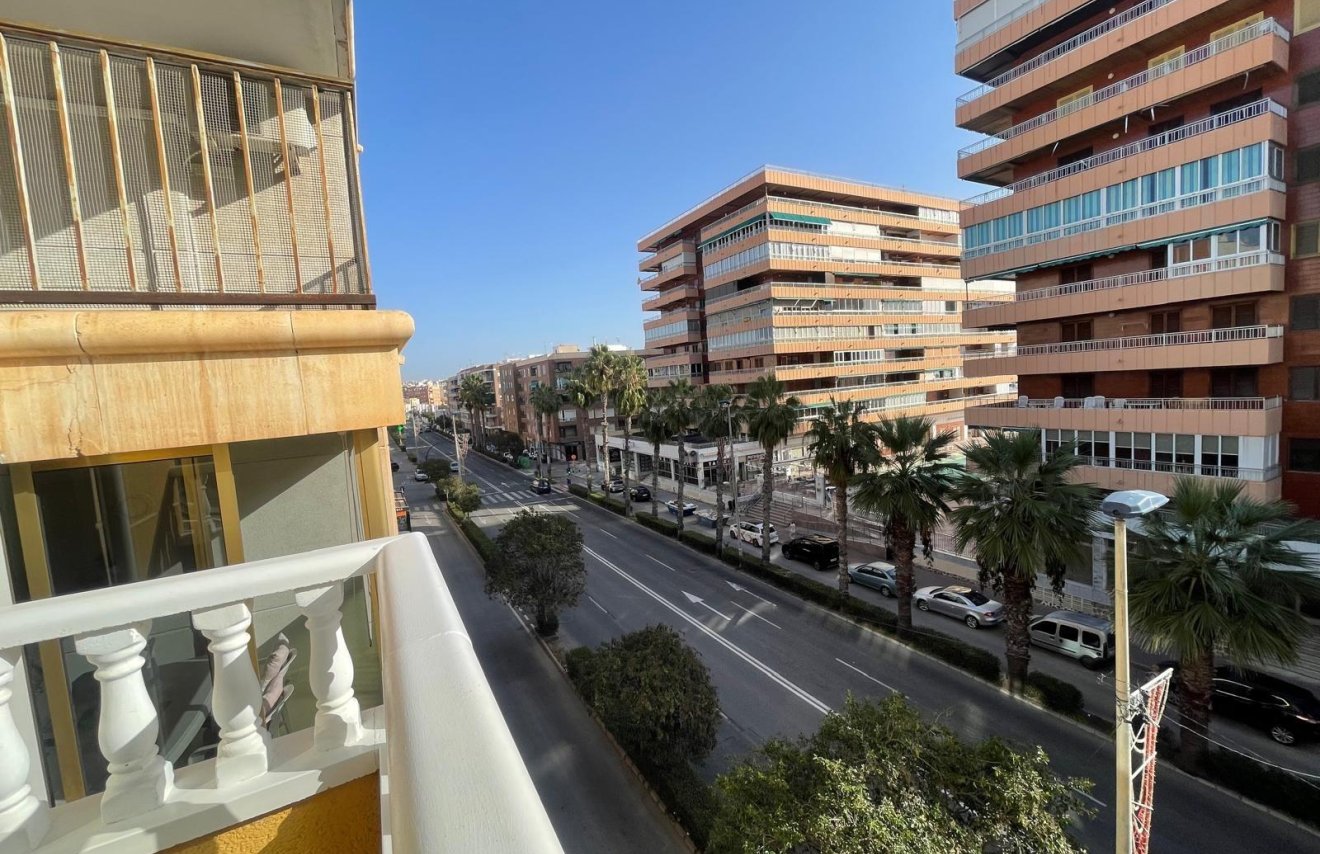 Revente - Apartamento - Torrevieja - Acequion