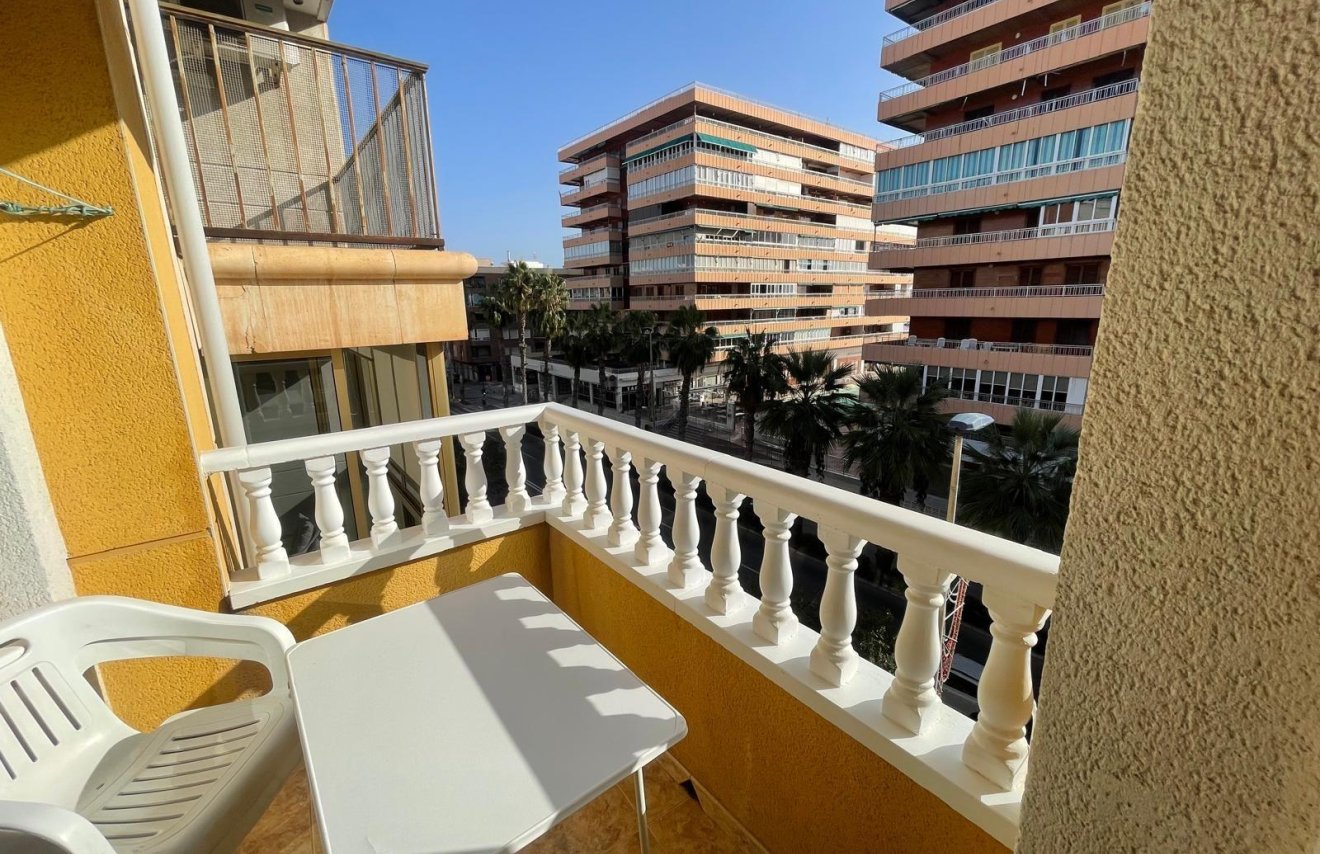 Revente - Apartamento - Torrevieja - Acequion