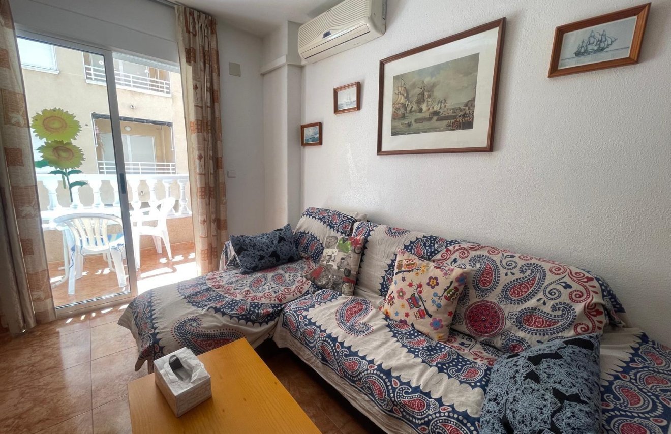 Reventa - Apartamento - Torrevieja - Estacion de autobuses