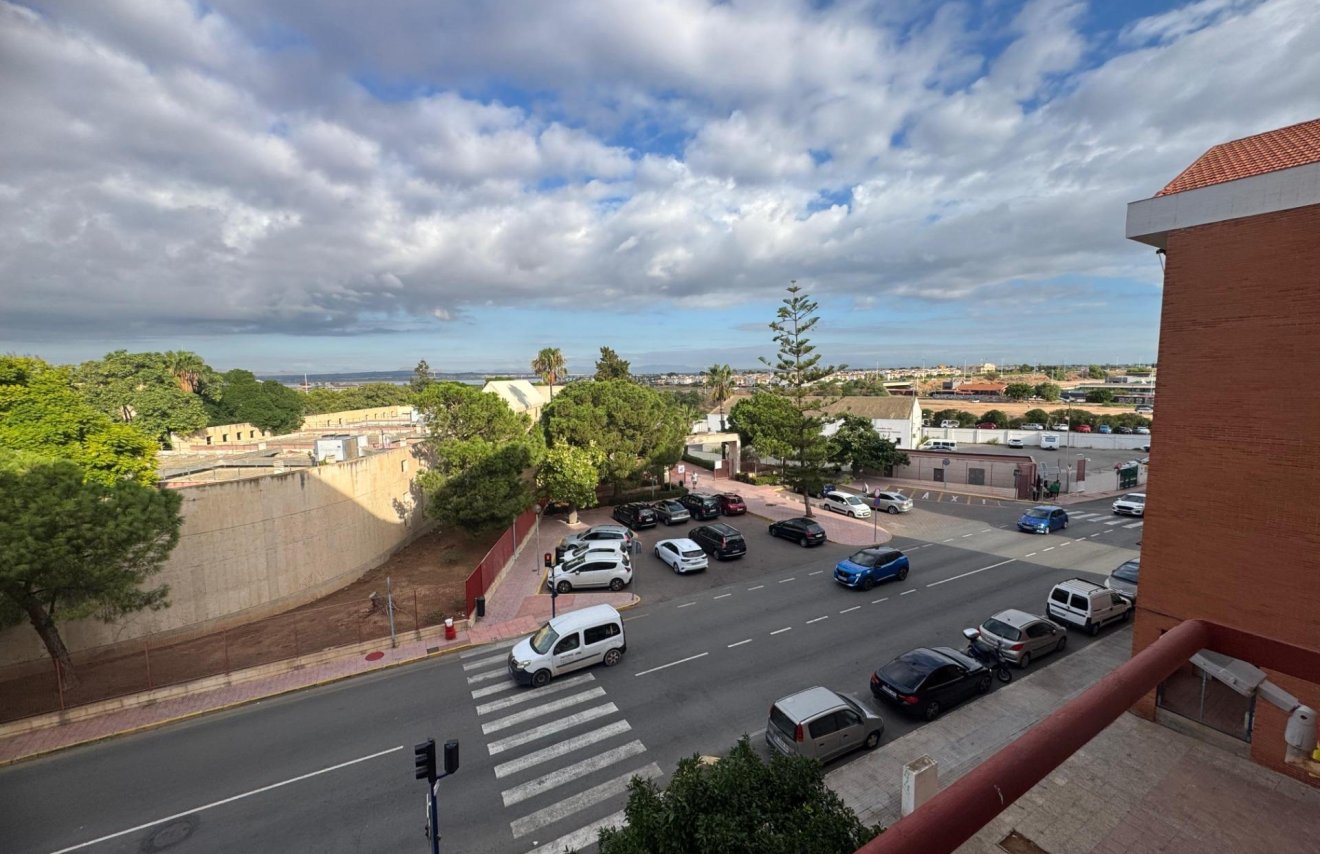 Reventa - Apartamento - Torrevieja - Acequion