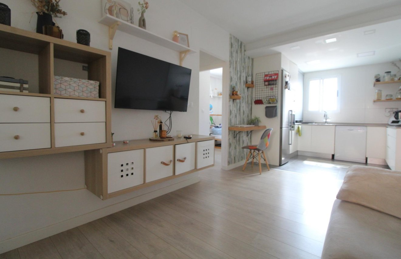 Reventa - Planta baja - Torrevieja - Aguas nuevas 1