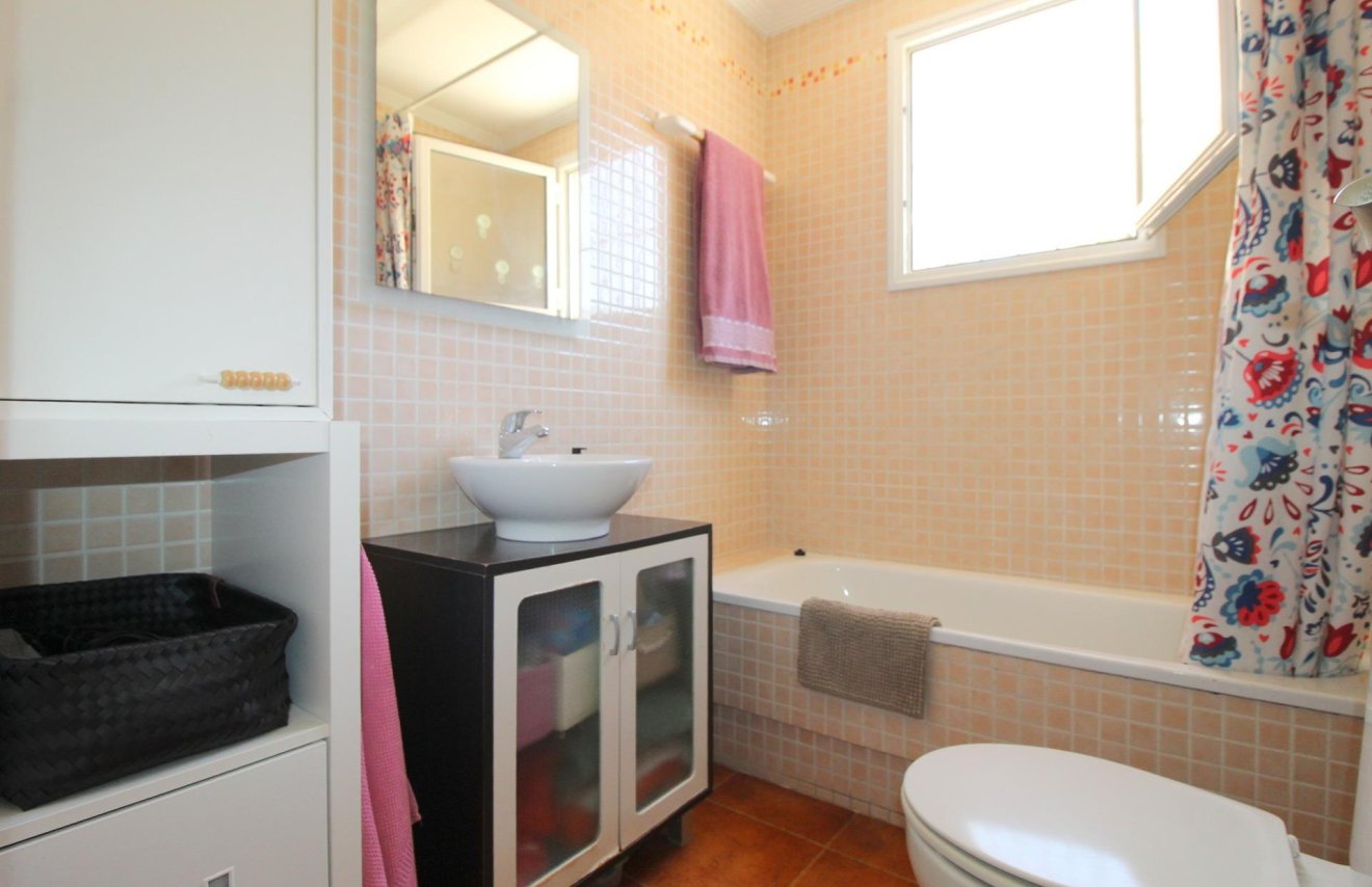 Reventa - Planta baja - Torrevieja - Aguas nuevas 1