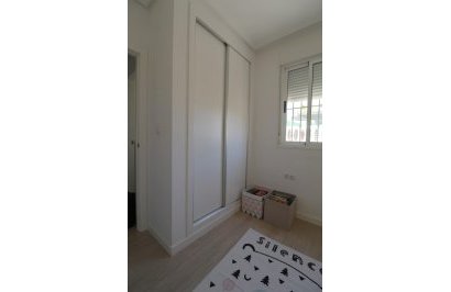 Reventa - Planta baja - Torrevieja - Aguas nuevas 1