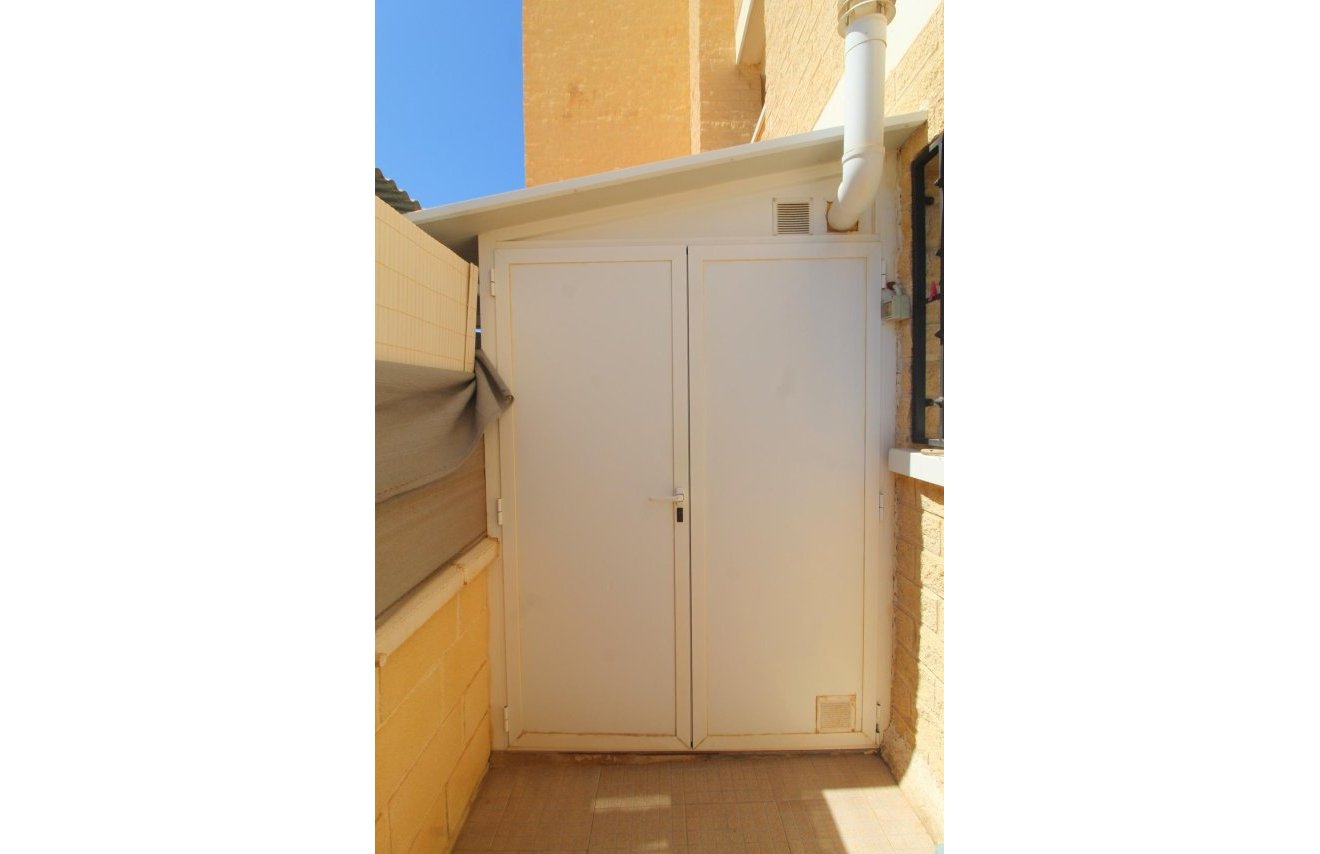 Reventa - Planta baja - Torrevieja - Aguas nuevas 1