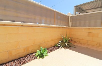 Reventa - Planta baja - Torrevieja - Aguas nuevas 1