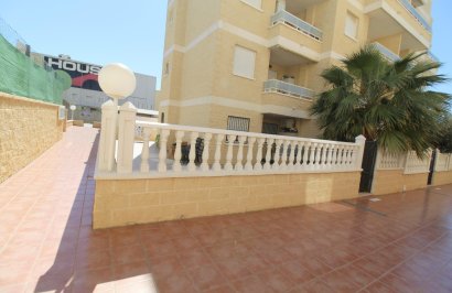 Reventa - Planta baja - Torrevieja - Aguas nuevas 1